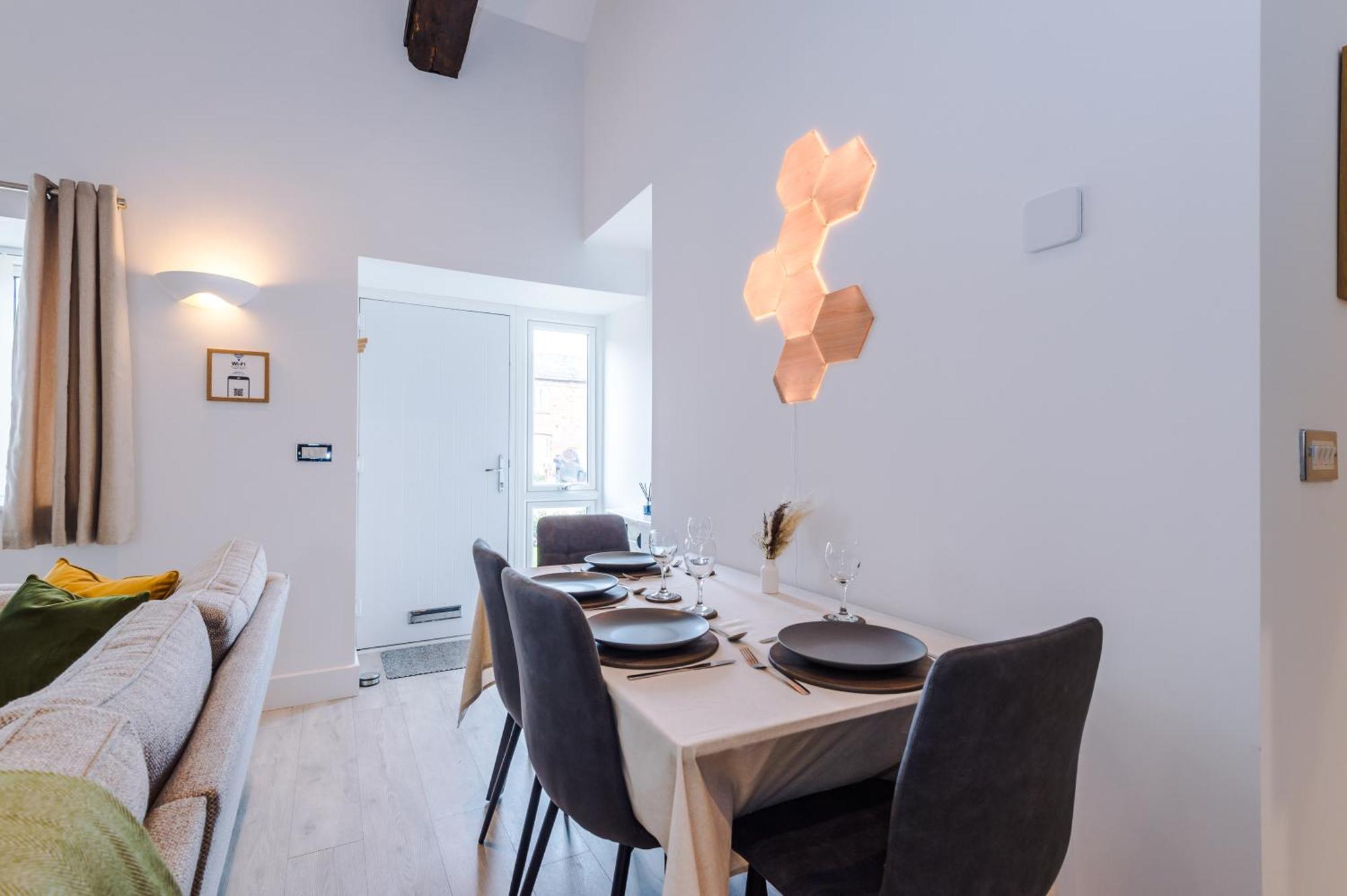 Number 21: A Breathtaking Chester Cottage With Parking Mollington  エクステリア 写真
